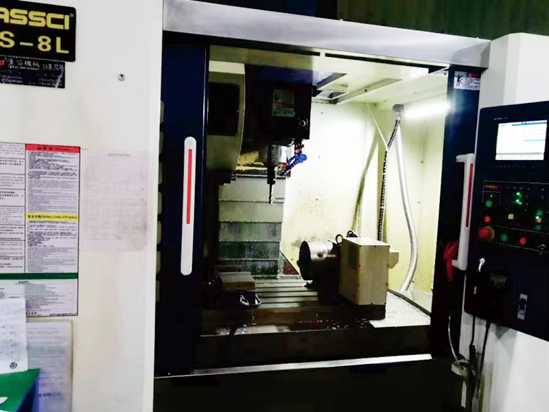 Four-axis machining center